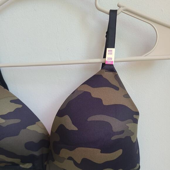 NEW women's 32D Victoria's Secret PINK green camo wireless Wear Everywhere bra - Picture 2 of 5